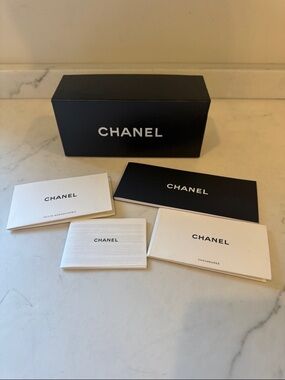 CHANEL Black and White Branded Box with Booklets 7x3x3